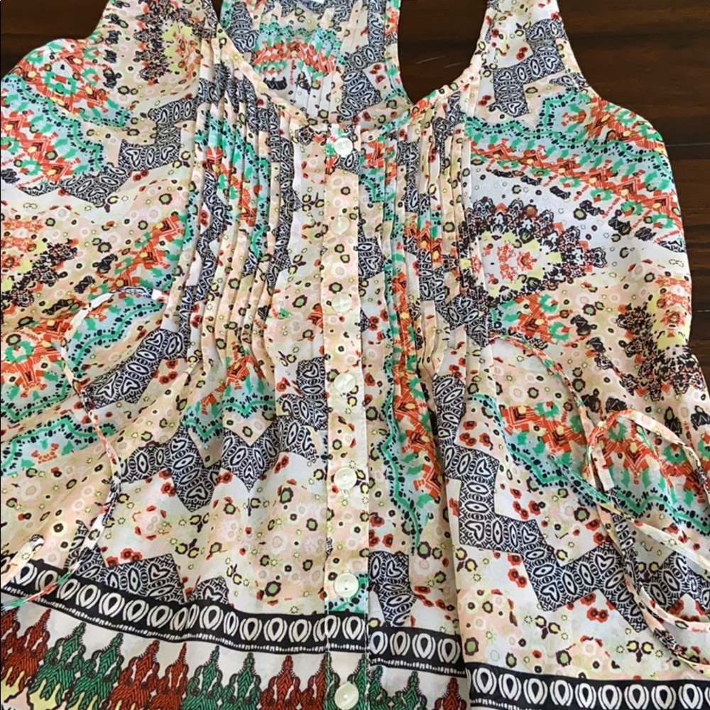American Rag top - Picture 2 of 3